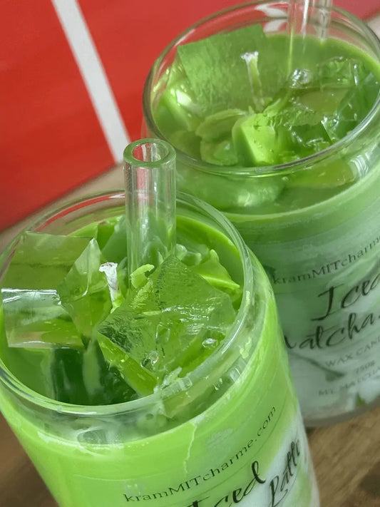 ICED MATCHA LATTE – Cremige Matcha-Duftkerze im Glas