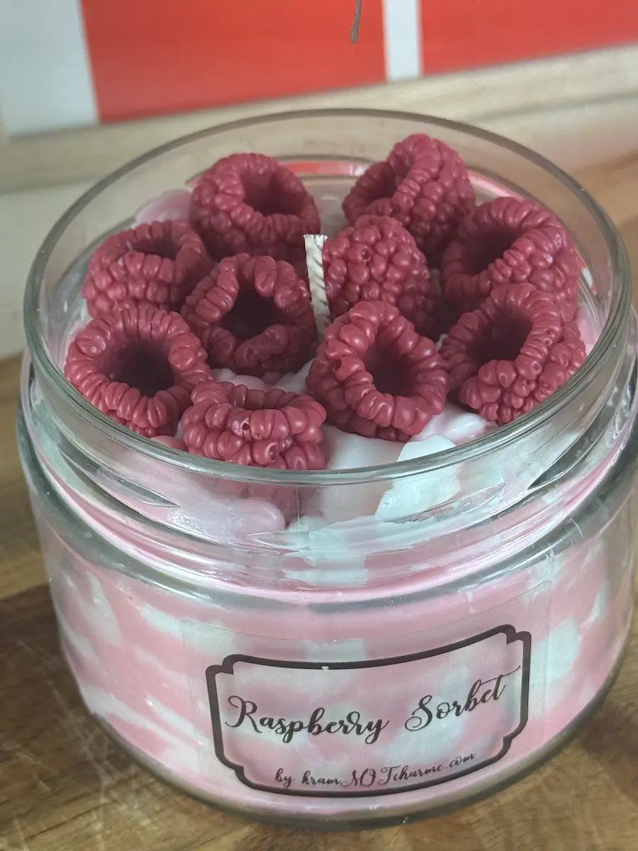 RASPBERRY SORBET – Fruchtige Duftkerze mit Himbeernote