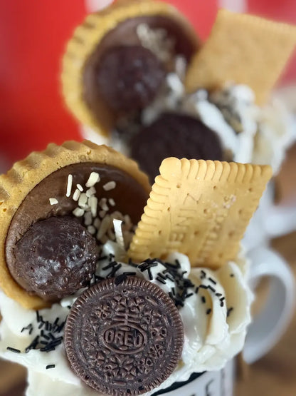 KEKS IM KAFFEE – Dessertkerze in Kaffeetassen-Optik