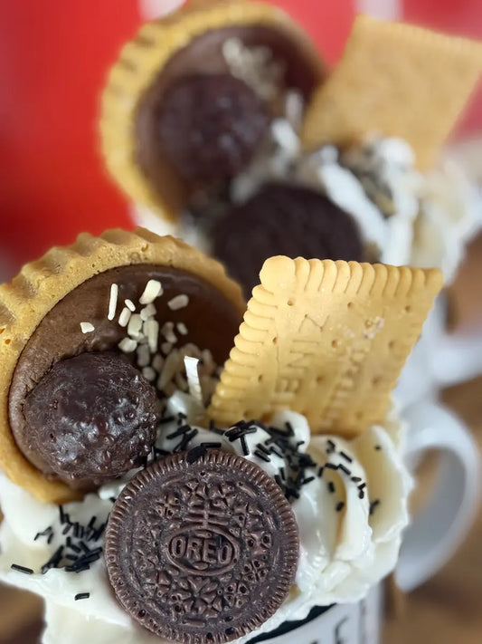 KEKS IM KAFFEE – Dessertkerze in Kaffeetassen-Optik