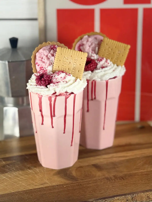 PINK COOKIE CREAM – Dessertkerze im Milkshake-Glas