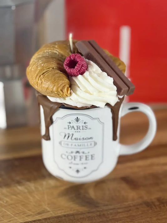 WARME CROISSANT LIEBE KAFFEE – Dessertkerze im Kaffee-Becher