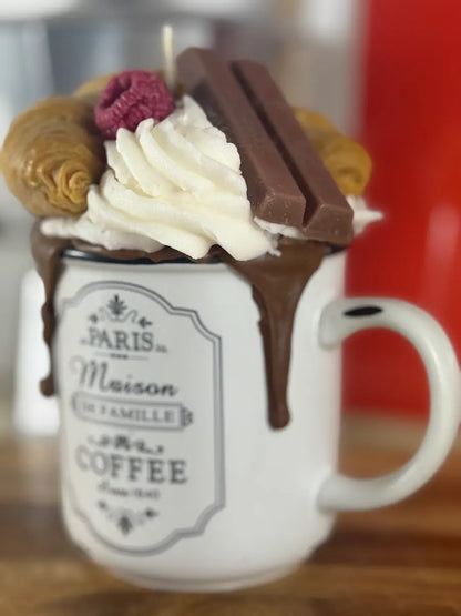WARME CROISSANT LIEBE KAFFEE – Dessertkerze im Kaffee-Becher