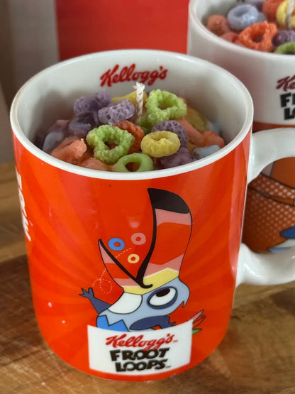 FRUIT LOOPS CANDLE - ROT – Duftkerze im Cereal-Becher-Design