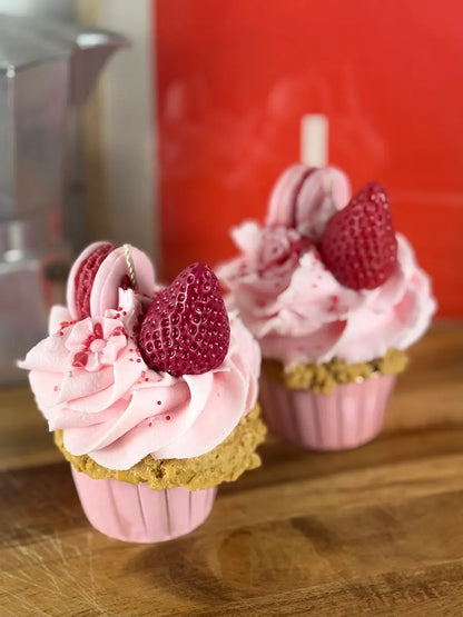 SWEETHEART BERRY LOVE – Dessertkerze im Cupcake-Design
