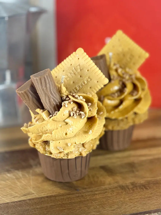 COOKIE CREAM HEAVEN – Dessertkerze im Cupcake-Design
