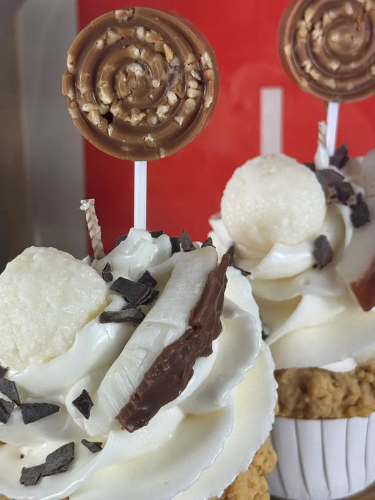 WHITE COCONUT DREAM – Dessertkerze im Cupcake-Design