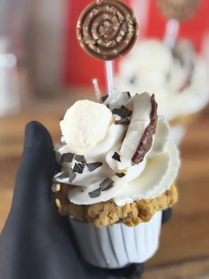 WHITE COCONUT DREAM – Dessertkerze im Cupcake-Design