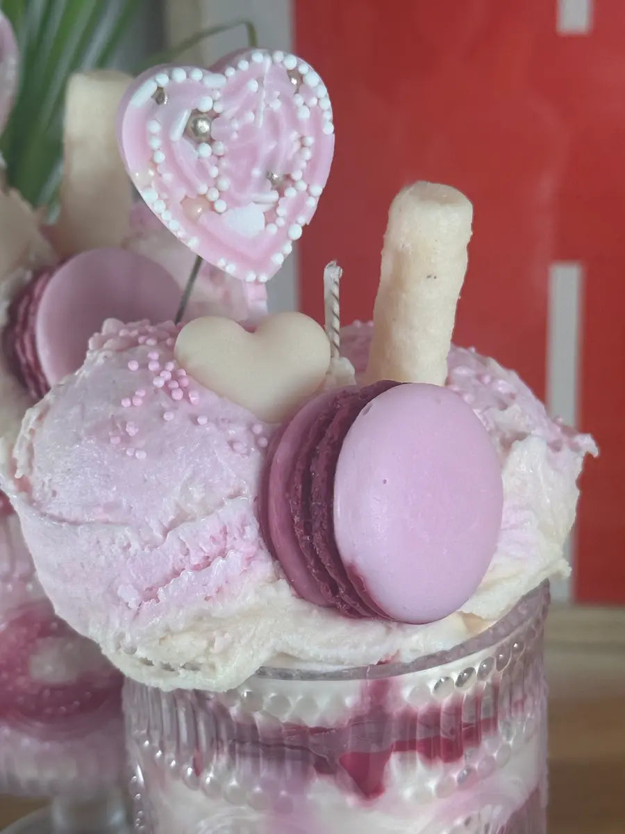SWEETHEART CREAM DELIGHT – Verspielte Duftkerze mit Vanilleduft