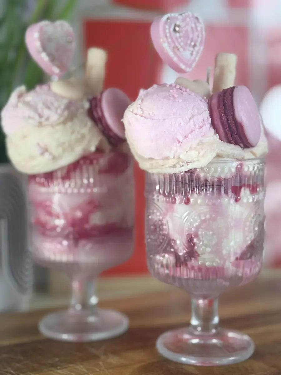 SWEETHEART CREAM DELIGHT – Verspielte Duftkerze mit Vanilleduft