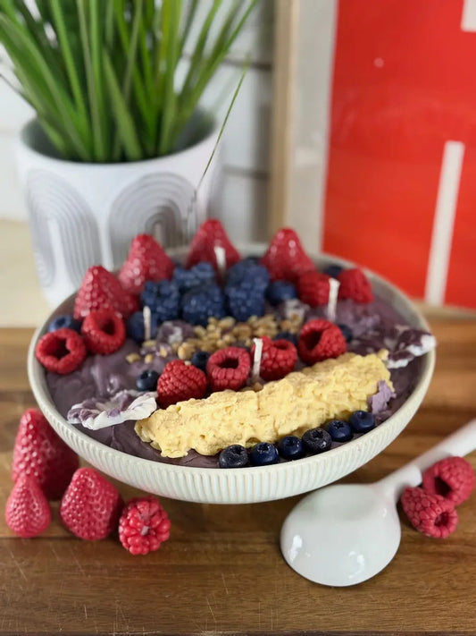 BERRY PARADISE BOWL – Fruchtige Dessertkerze mit Beerenpuddingduft
