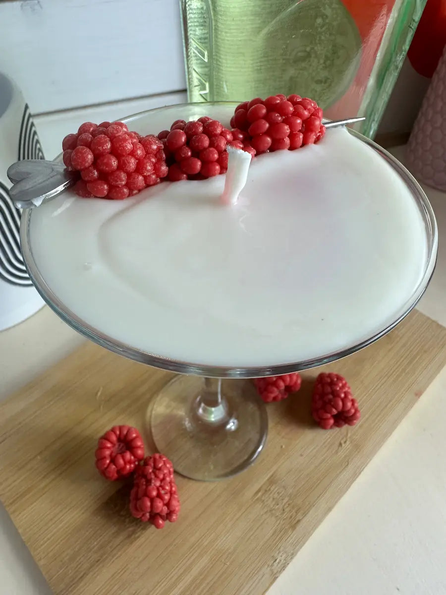 Raspberry Martini – Handgemachte Cocktailkerze mit Himbeerduft