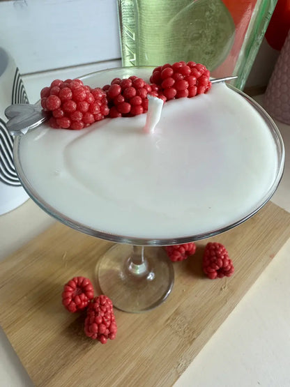 Raspberry Martini – Handgemachte Cocktailkerze mit Himbeerduft